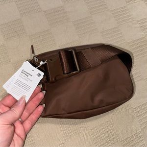 Original lulu lemon belt bag , brand new !